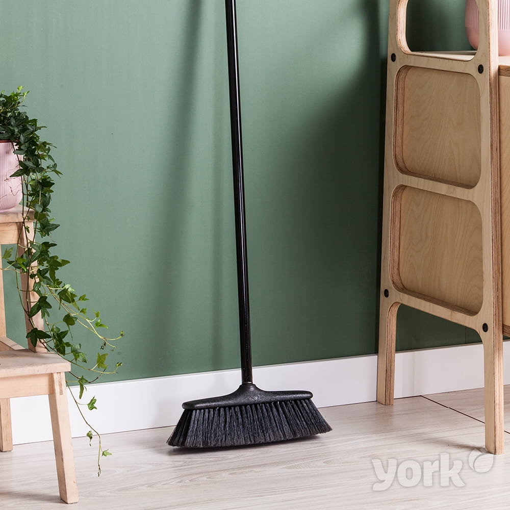 Miotła ECO z trzonkiem wzmocnionym 120 cm 1 szt.