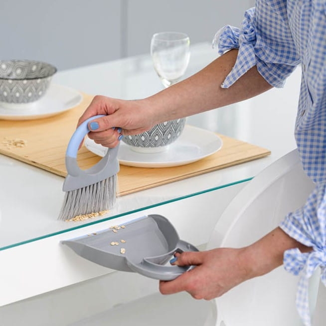 Zmiotka z szufelką do stołu YORK BACTERIA STOP