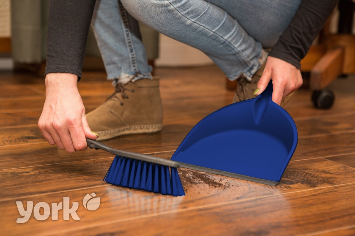 azur granat 1 _ logo.jpg